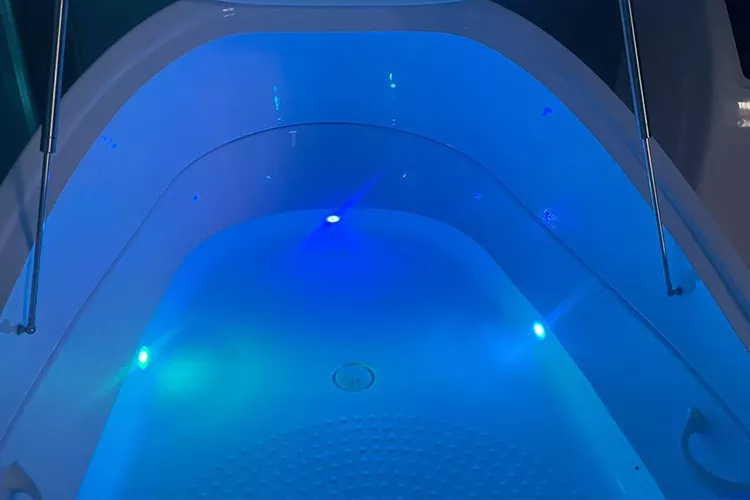 Yuncong Float Tanks is the industry's top manufacturer of therapeutic floatation tanks and floatation tank equipment.